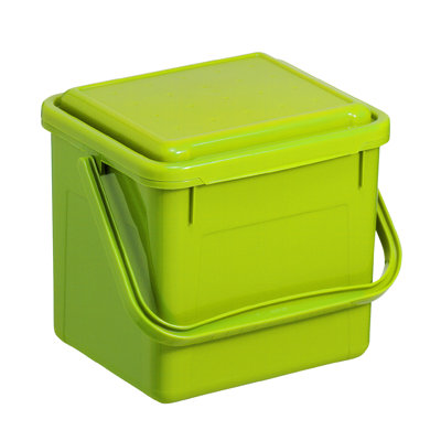 Humus compost manure system gets carbon into the soil, cuts fertilizer use